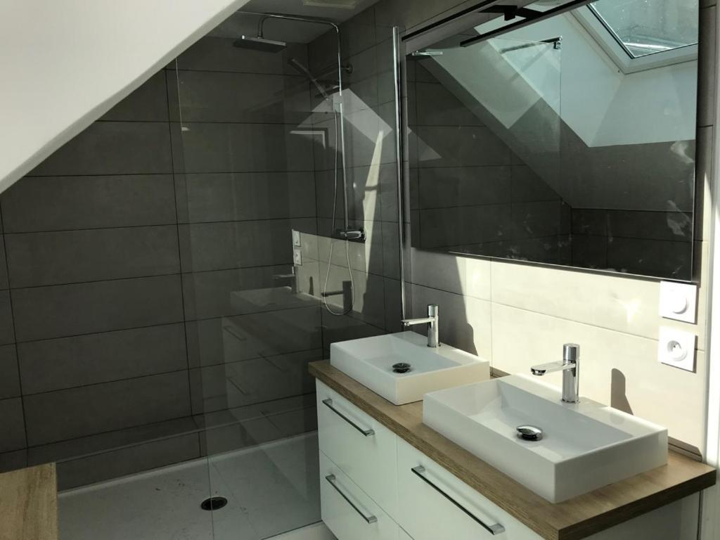 Appartement Centre Ville - Vue Cathedrale - 33 Реймс Екстериор снимка
